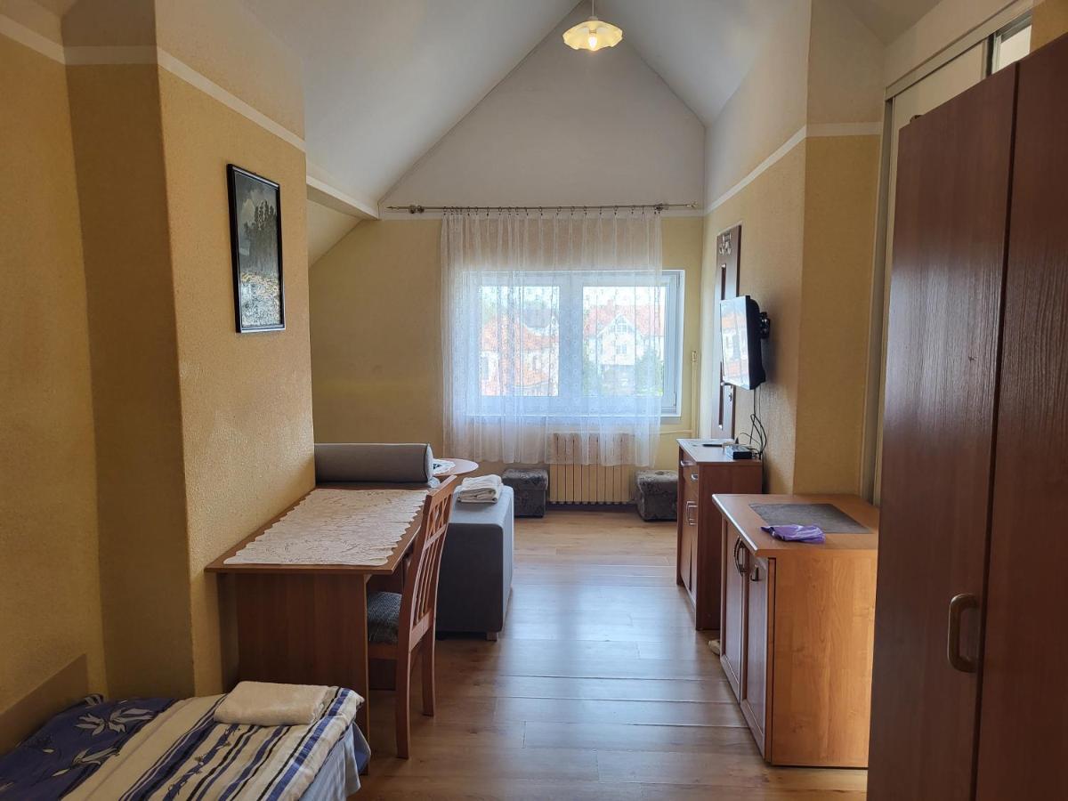 Admiral Aqua Resort Мєлно Екстер'єр фото