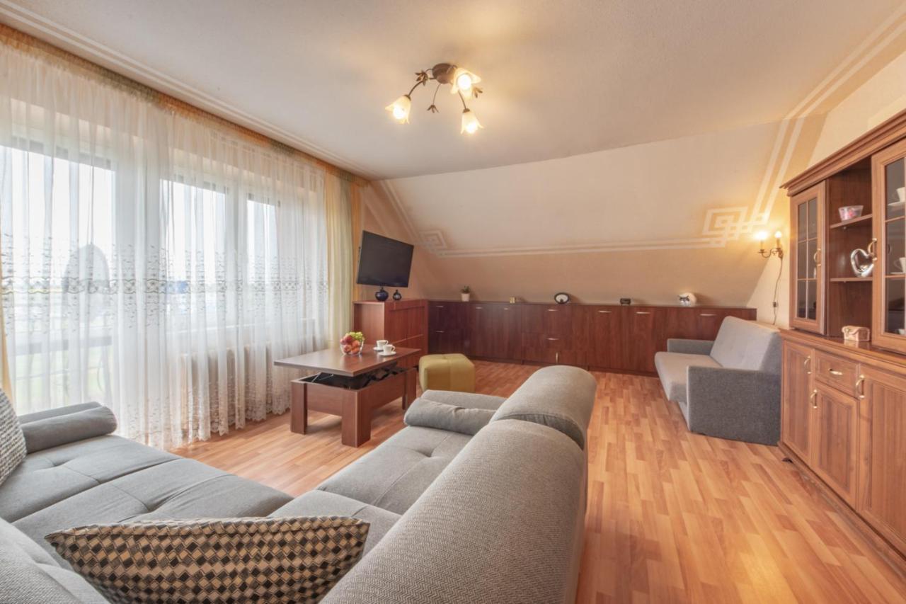 Admiral Aqua Resort Мєлно Екстер'єр фото