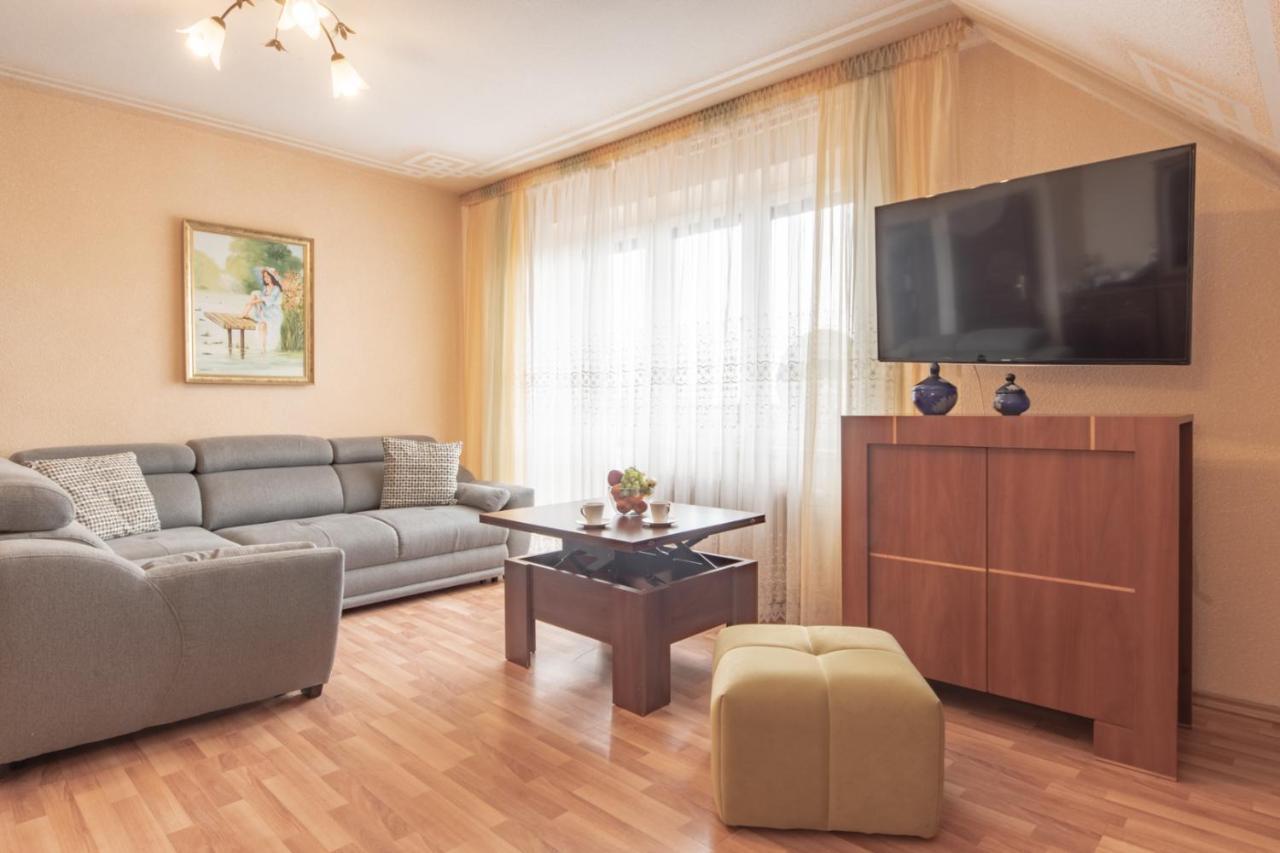 Admiral Aqua Resort Мєлно Екстер'єр фото